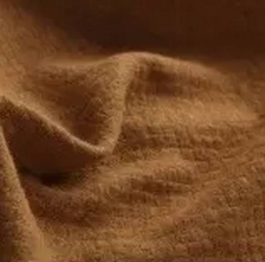 Coarse spun woolen fabric